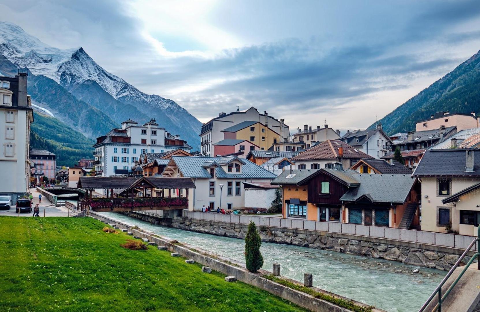 Apartment Iris 4 - Central Chamonix Haven Mont Blanc Buitenkant foto