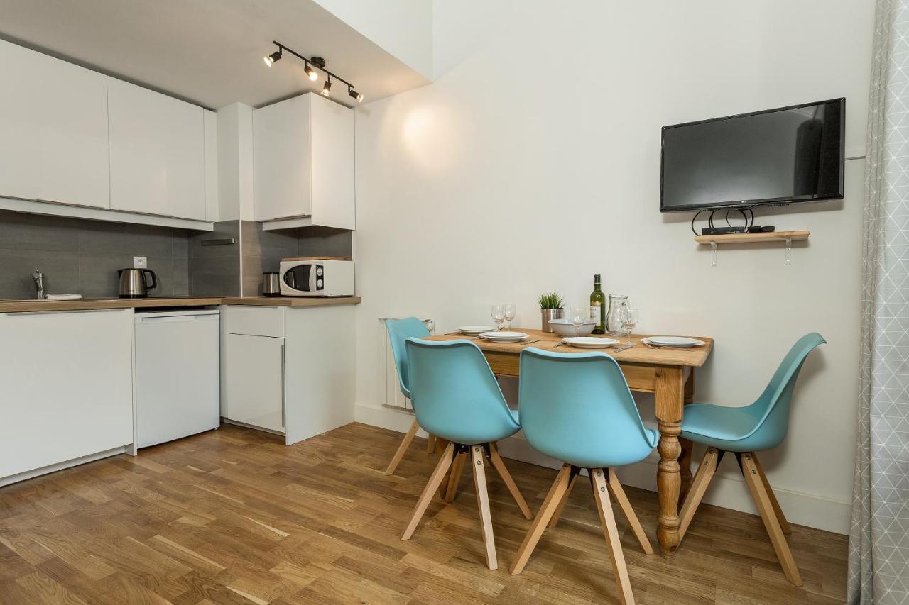 Apartment Iris 4 - Central Chamonix Haven Mont Blanc Buitenkant foto